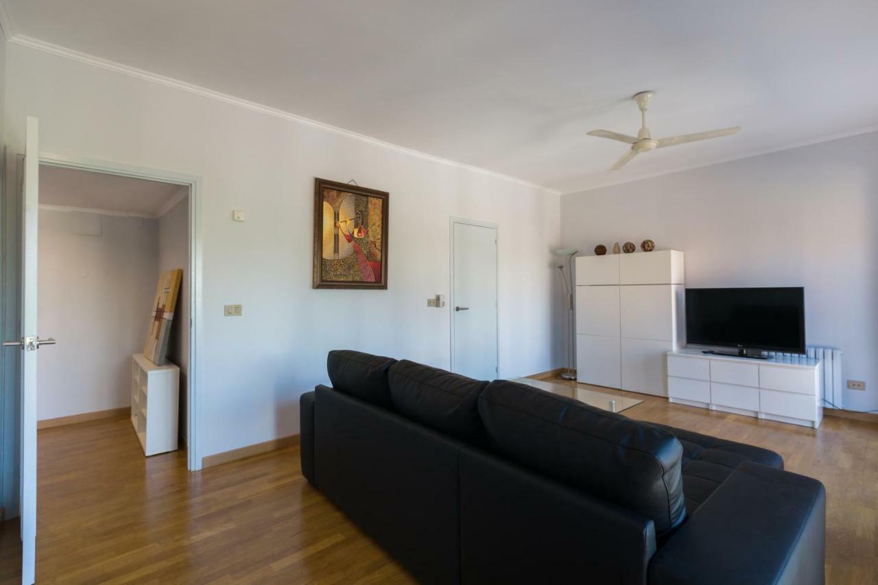 バルセロナApartamento Centrico Puerto Olimpico.アパートメント エクステリア 写真