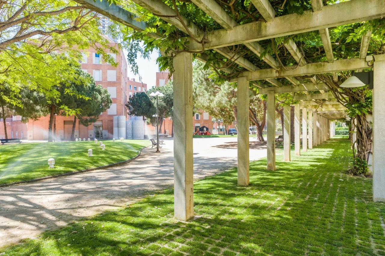 バルセロナApartamento Centrico Puerto Olimpico.アパートメント エクステリア 写真